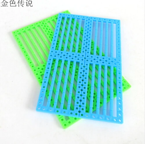 

75mm*120mm Functional Panel Chassis Diy Toy Car Shell Plate Perforated Plastic Sheet Model Building Kits 17194/96TW