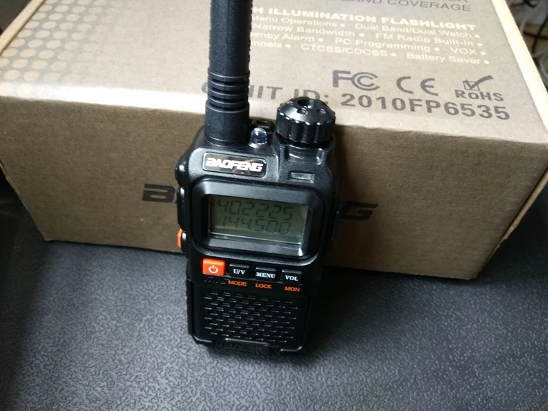4 шт. Baofeng UV 3R плюс иди и болтай walkie talkie UHF VHF мини two way Радио BF + открытый