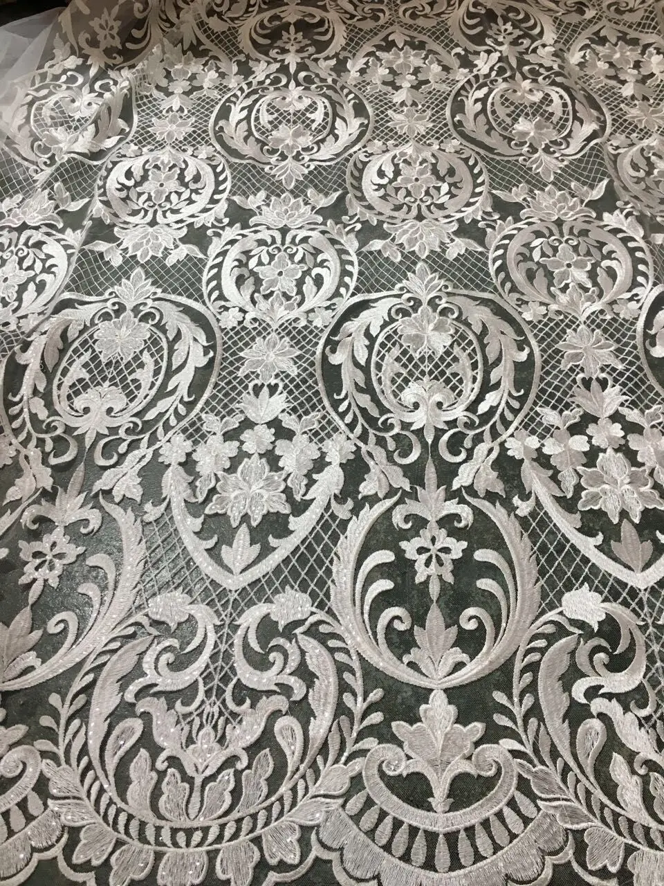 

latest David-52302 bridal embroidered lace fabric with sequins High Quality french net lace fabric for wedding