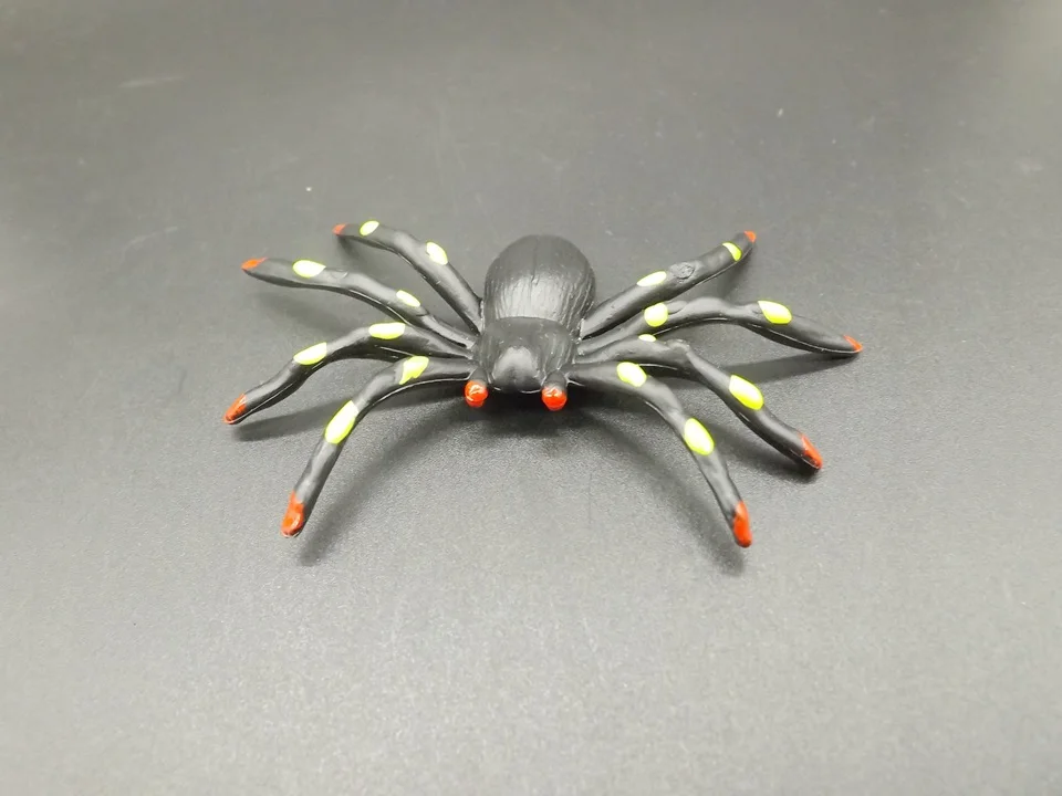 J099 (10)