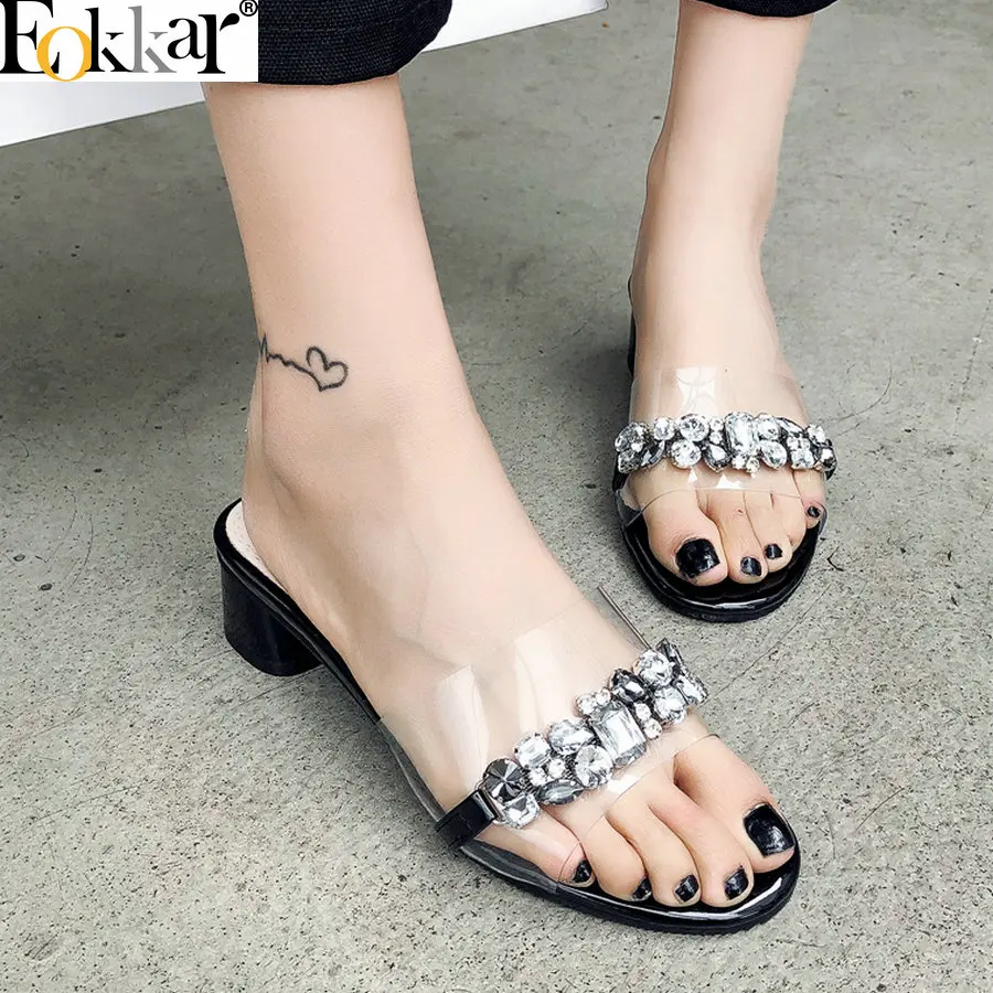 

Eokkar 2019 Open Toe Ladies Sandals Slip On Heels Thong Sandals Transparent Crystal Walking Shoes Black Flip Flop Big Size 33-46