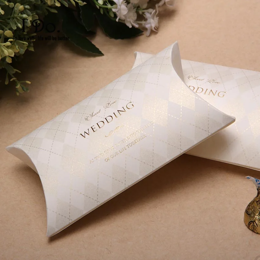 

Free Shipping 10pcs Pillow Wedding Favor Boxes Wedding Candy Box Casamento Wedding Favors And Gifts Event & Party Supplies