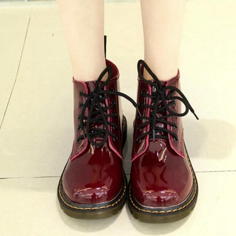 BZBFSKY-Botas de charol de talla grande para mujer, zapatos de estilo  escolar con cordones, botines de motocicleta, color rojo y negro, 40 -  AliExpress Calzado