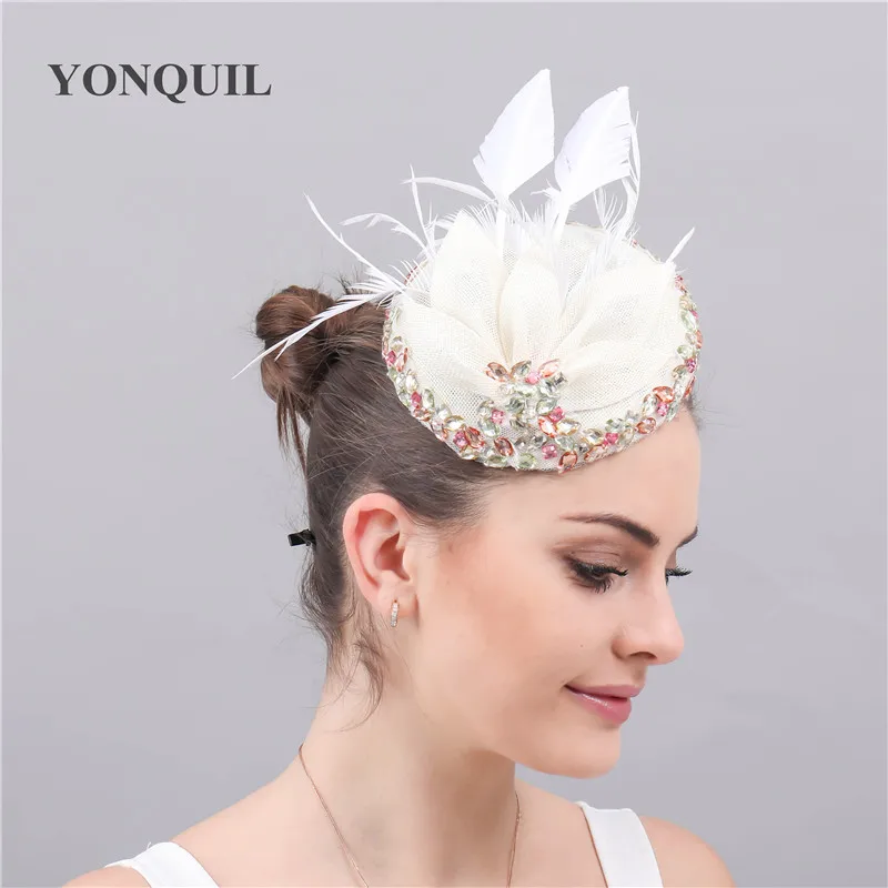 Имитация Sinamay элегантные аксессуары Fascinator дамы волосы шляпы с украшение на голову с перьями клипы случаю церкви вечерние головной убор