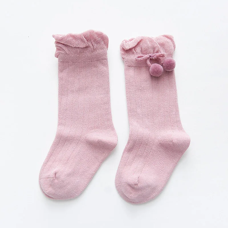 Skarpetki/Носки для маленьких девочек; милые Нескользящие Гольфы с помпонами; детские гольфы; теплые носки для малышей; Calcetines; подарок