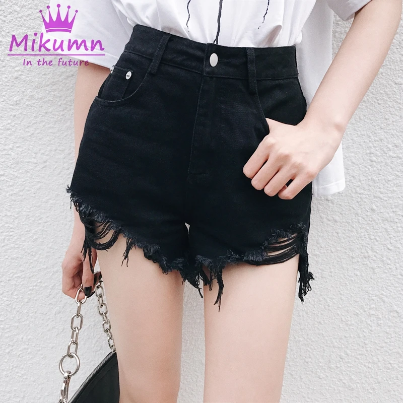 Женские джинсовые шорты с заклепками черные повседневные свободные в стиле панк