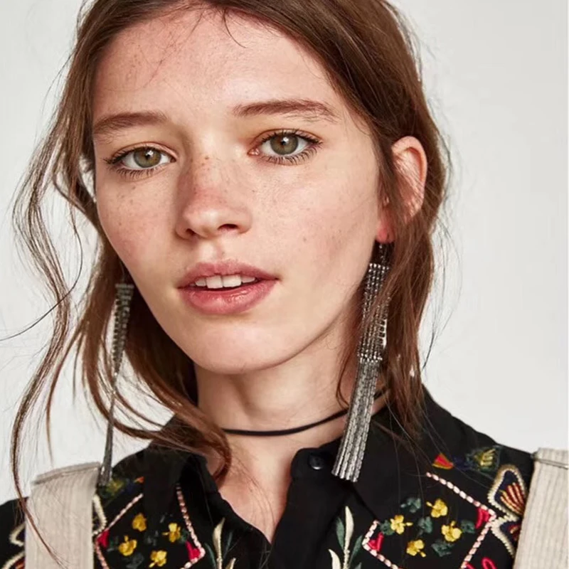 

Tassels Crystal Drop Earrings