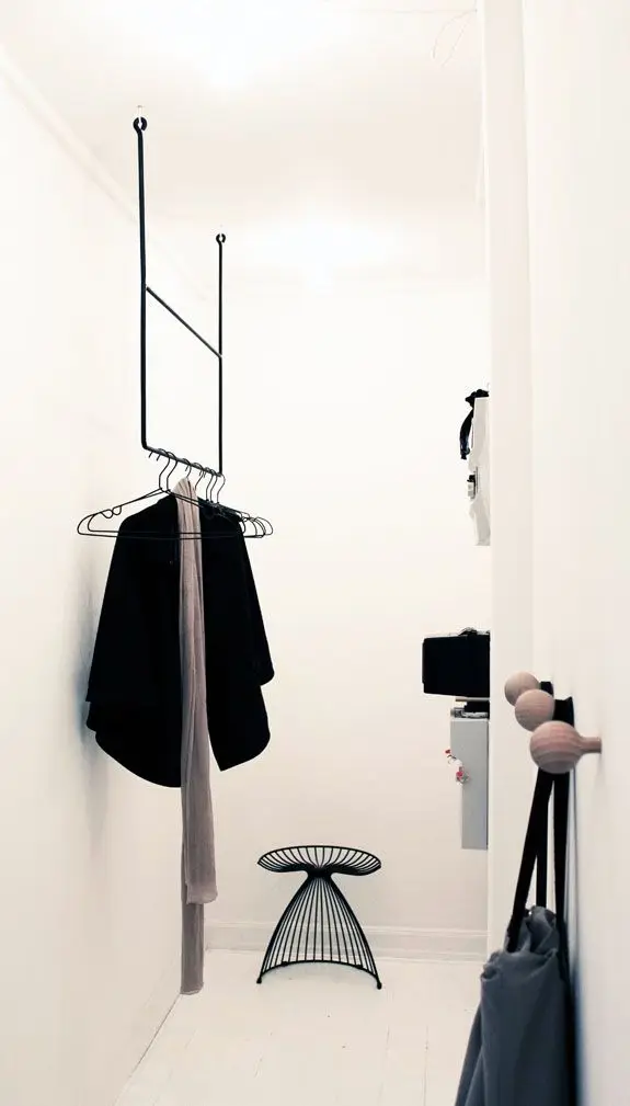 Us 109 65 15 Off Black And White Clothes Hanging Gantry Clothing Display Shelf Display Stand Ceiling Hangs Clothes Hangers In Storage Holders