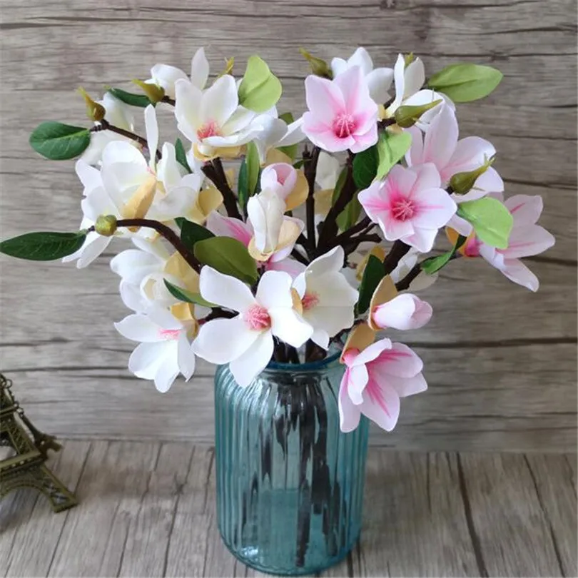 Магнолия букет. Ветки магнолии срезка. Букет с магнолией. Магнолия цветы букет. Бьютифул магнолия.