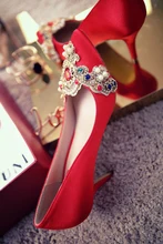 Exquisite Colorful Rhinestone China Style Red Wedding Shoes Women High Heel Pumps High Quality Silk Embroidery Bride Shoes