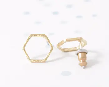 

Jisensp Korean Creative Geometric Hexagon Stud Earrings for Women Minimalist Jewelry Simple Cute Earrings for Gift E043