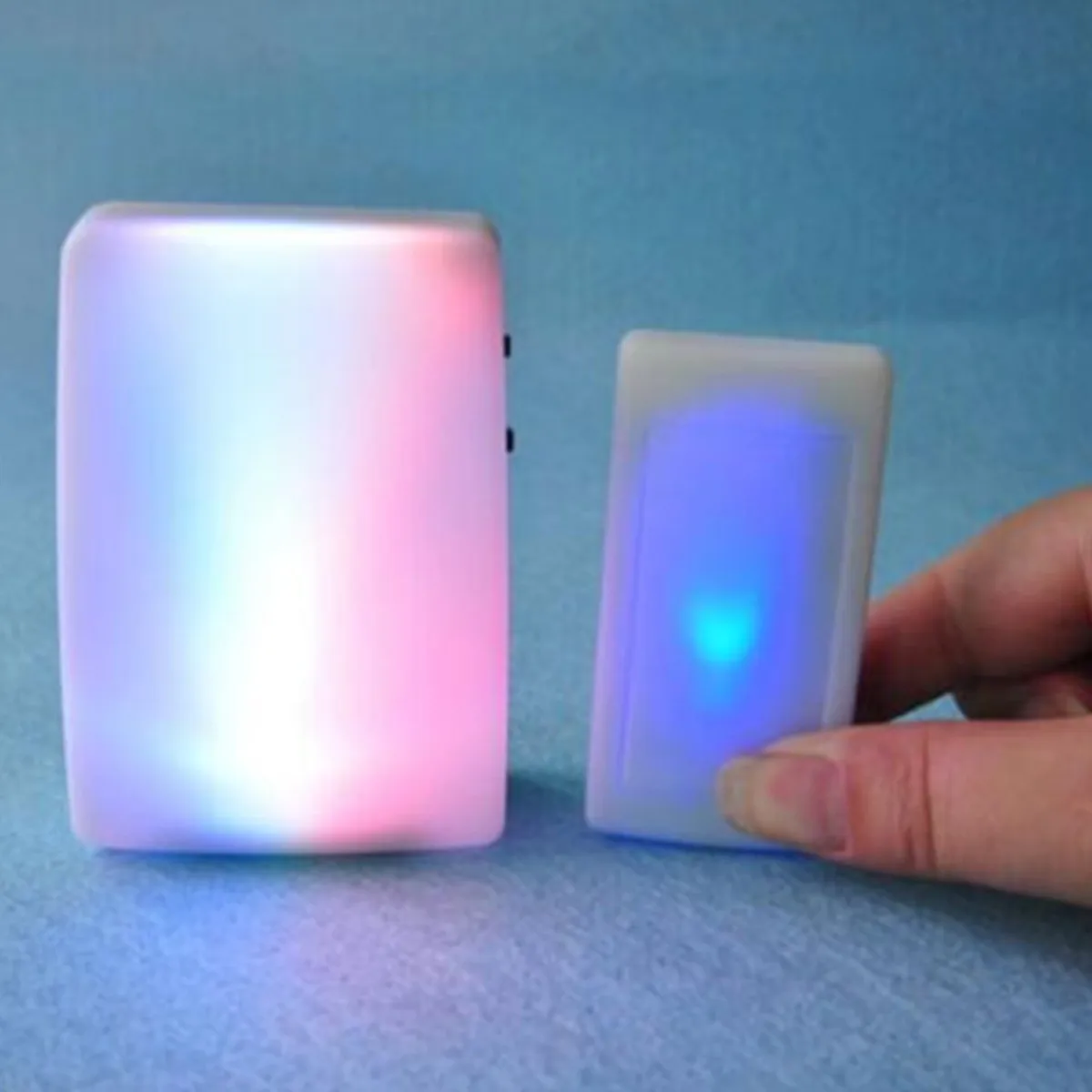 

NEW 7 Color Light Flashing 16 Songs 3 Modes Music Wireless Doorbell For Deaf Old Men