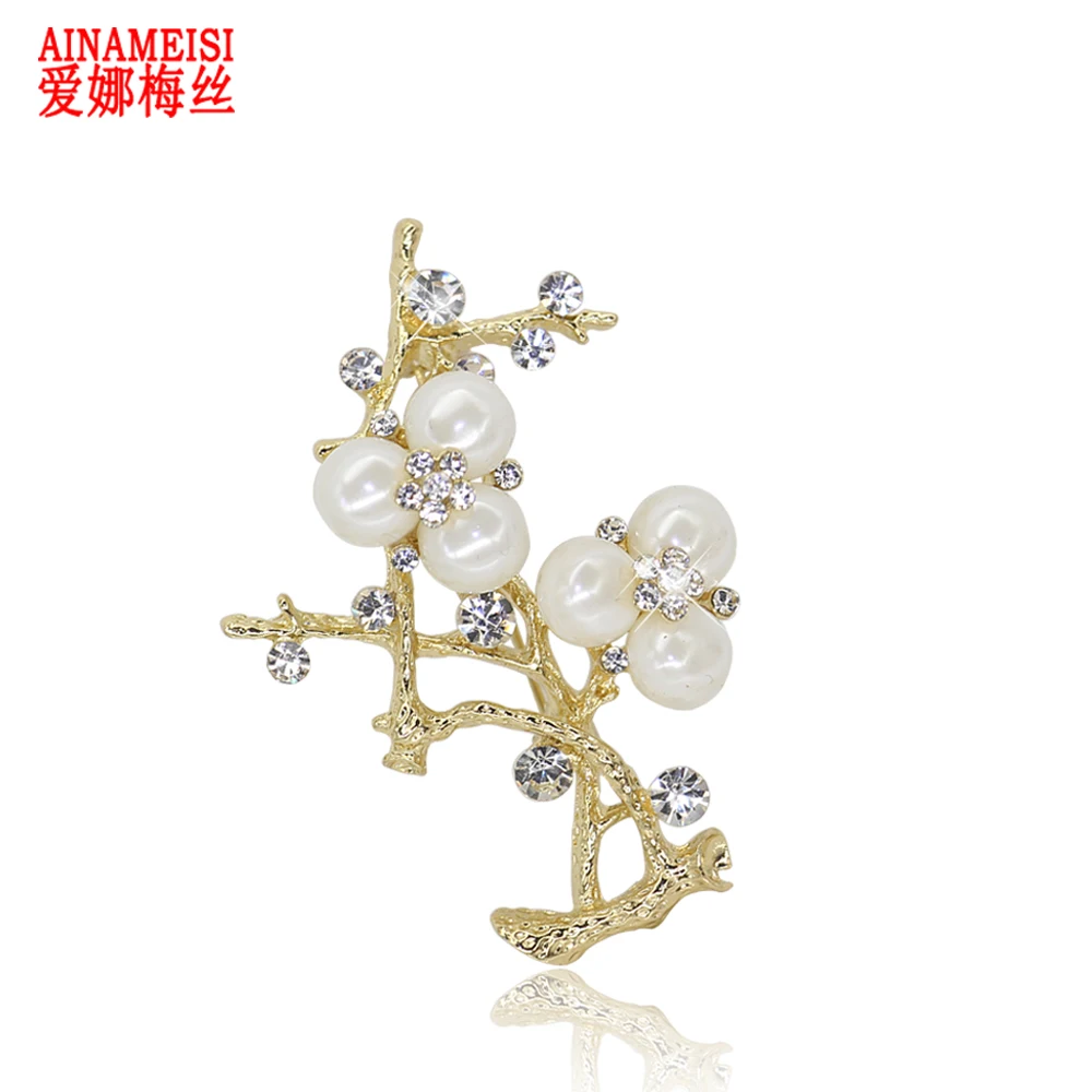 

AINAMEISI 2018 New Design Pearl Plum Brooches For Women Men Fashion Rhinestone Flower Plant Brooch Pins Jewelry New Year Gifts
