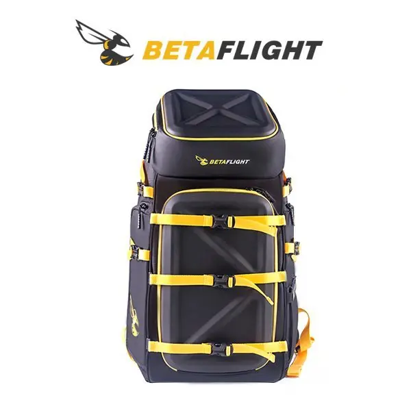 Betaflight Hive рюкзак, у которого есть несколько квадроциклов и много инструментов и аксессуаров, они могут переносить радиоуправляемый самолет