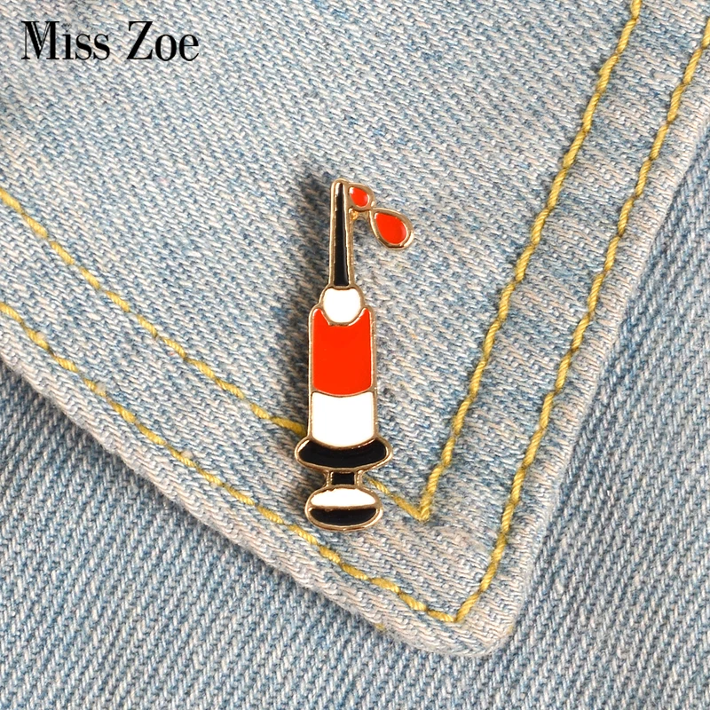 

Syringe Enamel Pins drawing blood Brooches Custom Brooches Bag Clothes Lapel Pin Badges Medical Jewelry Gift Hematology Doctor