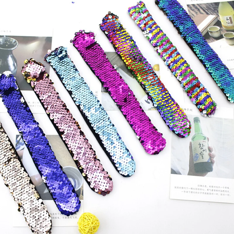 

Magic Paillette Mermaid Patted Bracelets Two-Color Sequin Reversible Glitter Slap Bracelets Charms Wristband For Kids Grownups