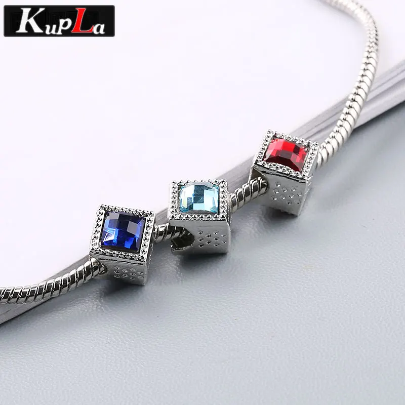 C6113 (3)