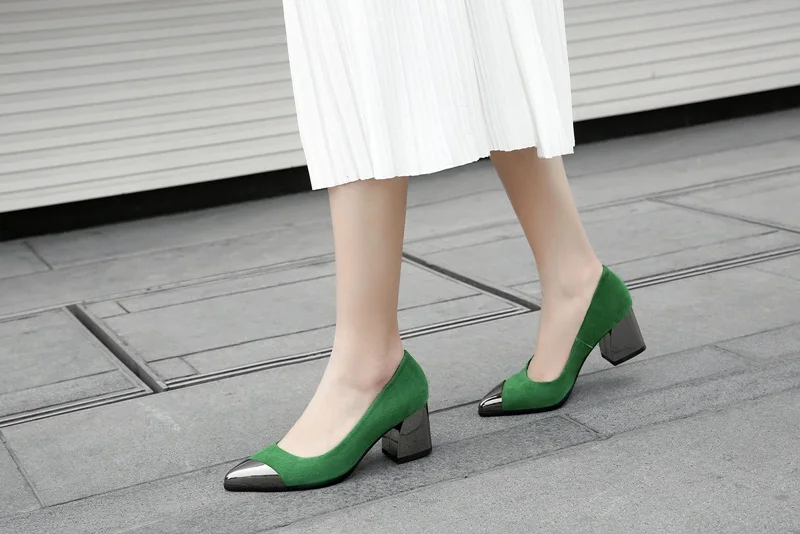 EGONERY/офисные женские туфли-лодочки из натуральной кожи на среднем каблуке 5 см; коллекция года; сезон лето; женские туфли с острым носком; цвет черный, зеленый; большие размеры 33-43