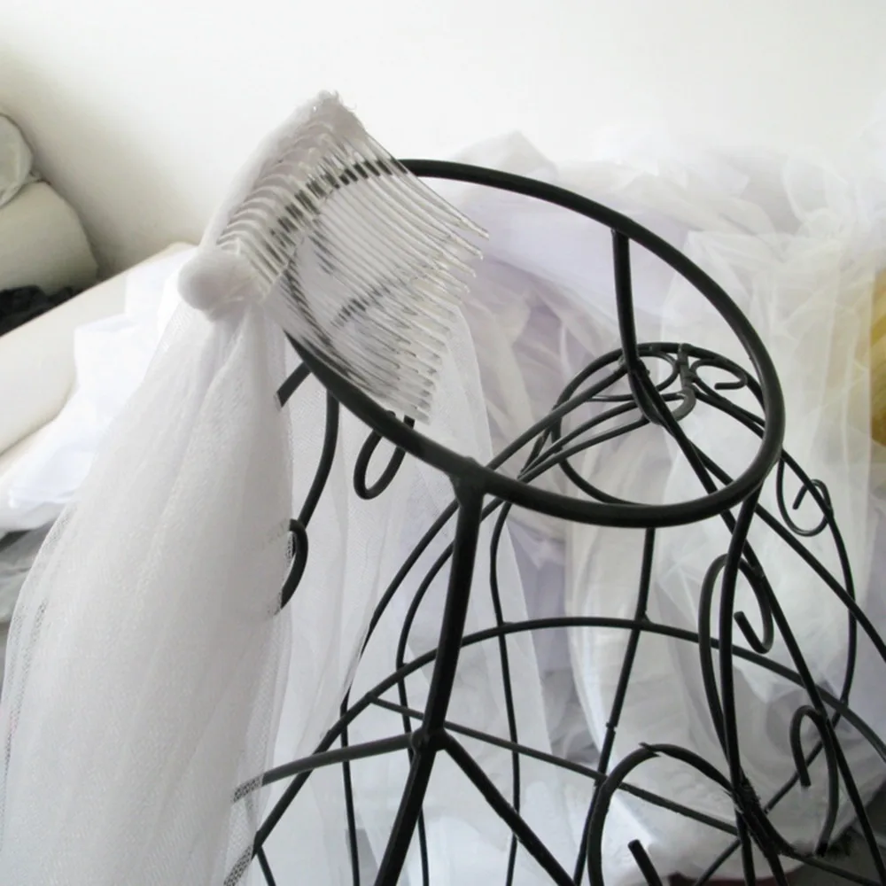 Simple-and-Elegent-Wedding-Veil-Bridal-Tulle-Veils-with-Comb-and-Lace-Ribbon-Edge-White-White (4)