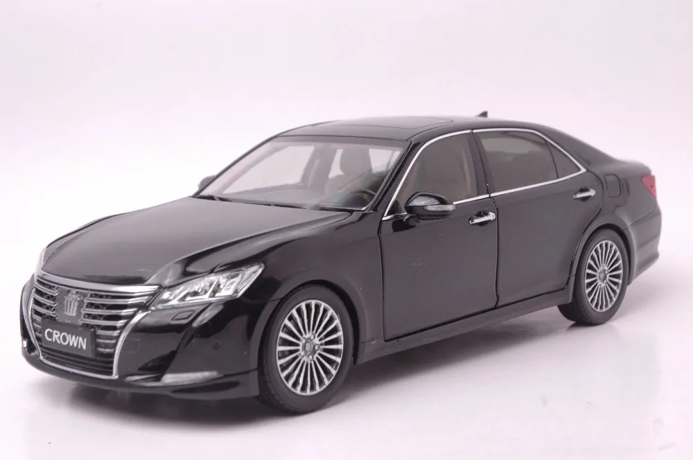 118 Scale Diecast Model Car for Toyota Crown 2015 Black Alloy Toy Car