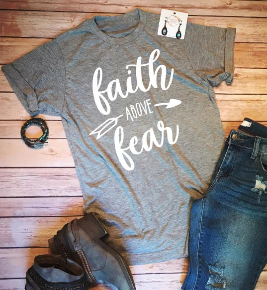 Faith Above Fear Футболка женская футболка графическая модная одежда женские футболки