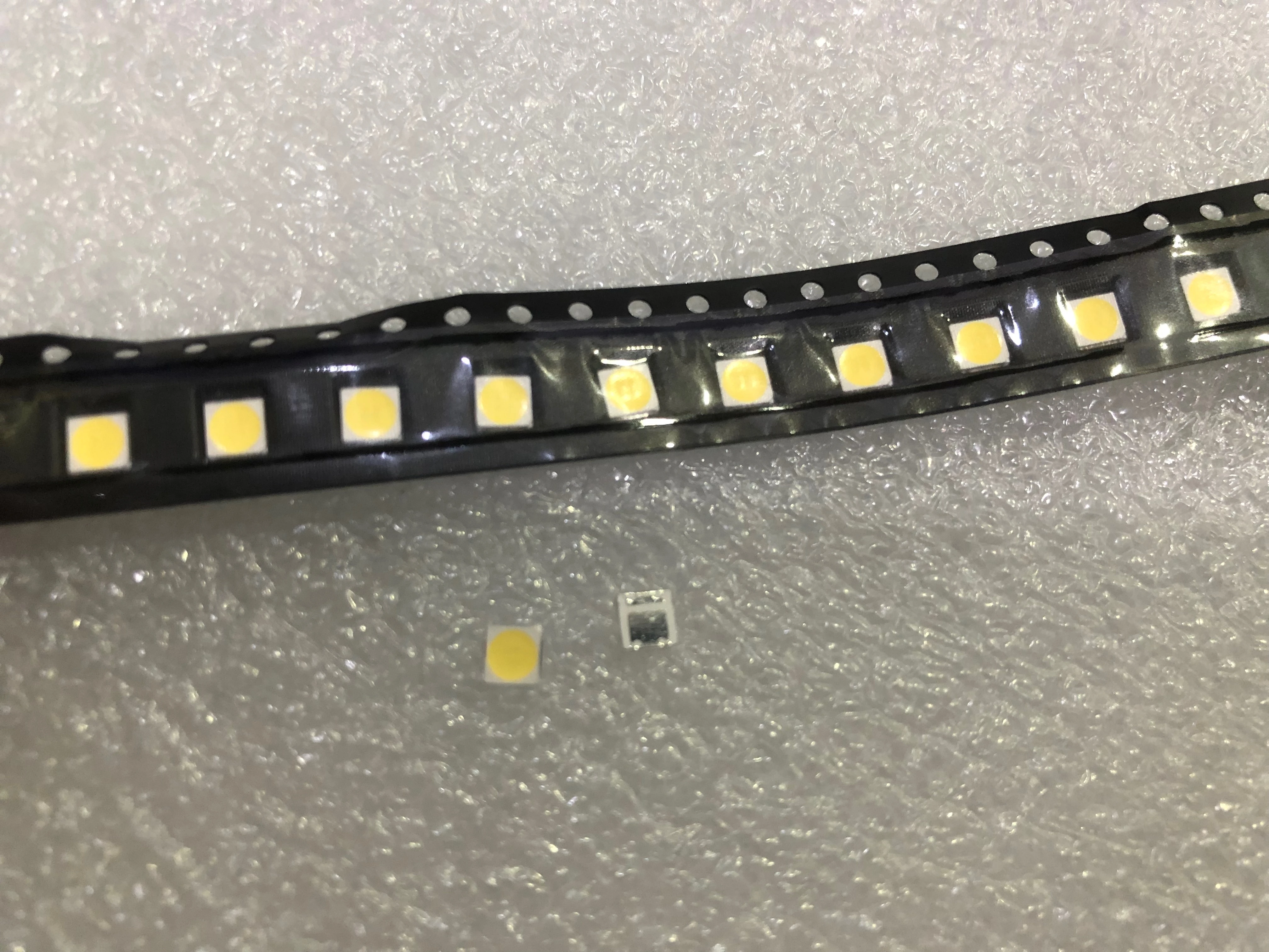 2019 1000pcs replace FOR LG Innotek LED LED Backlight High Power LED 2W