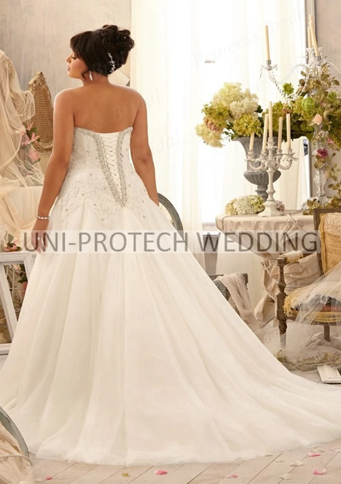 Free-Shipping-Elegant-Ball-Gown-Sweetheart-Applique-Beaded-Sweep-Train-Tulle-Super-Plus-Size-Wedding-Dresses (3).jpg