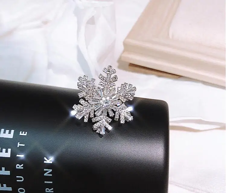 

Stylish snowflake ring with opening ring adjustable jewelry accessory