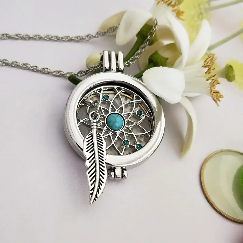 Qevila Necklace Jewelry Aroma Diffuser life Tree Necklace Open Lockets Bohemia Pendant Perfume Oil Locket 5pcs Oil Pads as Gift (3)