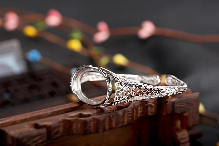 nolan miller rose brooch