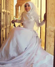 Dubai Muslim Hijab Lace Wedding Dresses Kaftan Formal Bridal Gowns with Long Sleeves