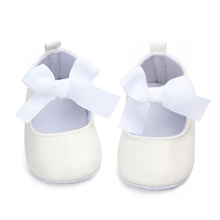 Новинка; обувь для маленьких девочек с бантом; 1 год; обувь для дня рождения; туфли для принцесс на плоской подошве; модная обувь для малышей 0-18 месяцев