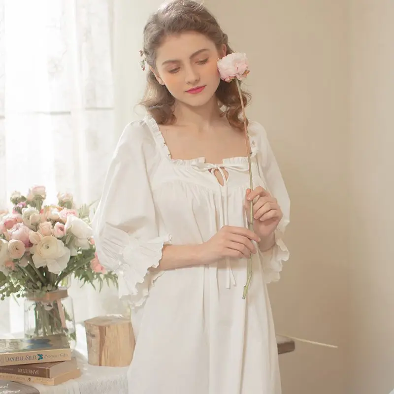 

2018 Ladies Sleepwear Cotton Princess Nightdress Classical Royal Nightgown Puff Sleeve Long Soft Square Neck Victorian Sleepwear