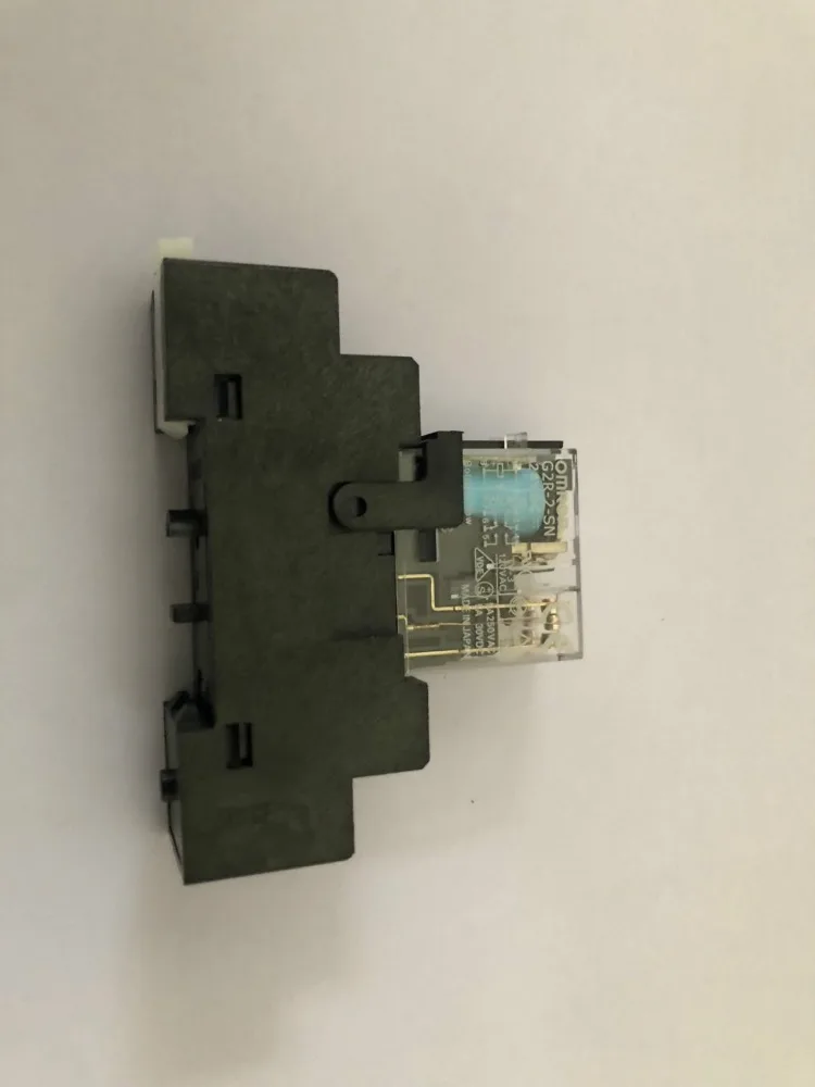 

10 компл. G2R-2-S 24VDC DPDT реле с разъемом