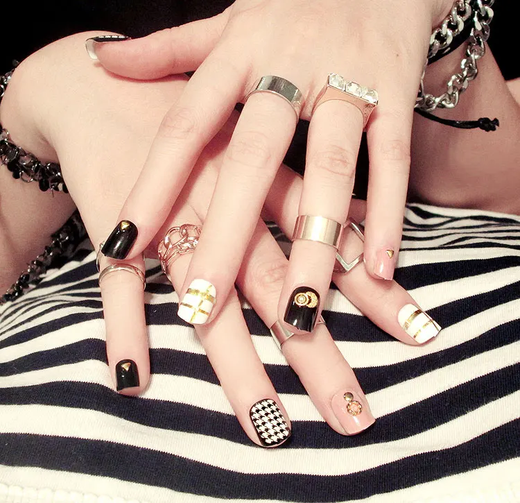 

New 24 pieces Cool Rock Star 3D Acrylic Classical Plastic Art Short Fake false Sticker Nail Tips Free Glue Gel [N583]