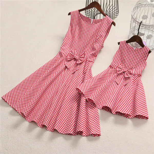 

Mother And Daughter Matching Dress Summer Sleeveless Red Blue Brief Sweet Bowknot Plaid Maxi Dress Sundress Outfits
