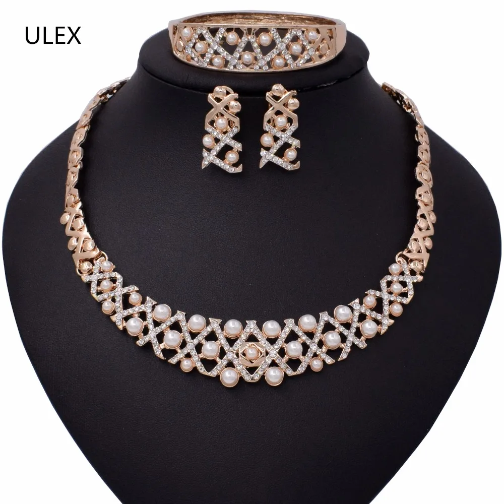 

Wholesale 2018 New Exquisite Dubai Jewelry Set Luxury Gold color Big Nigerian Wedding African Beads Jewelry Set Costume Design