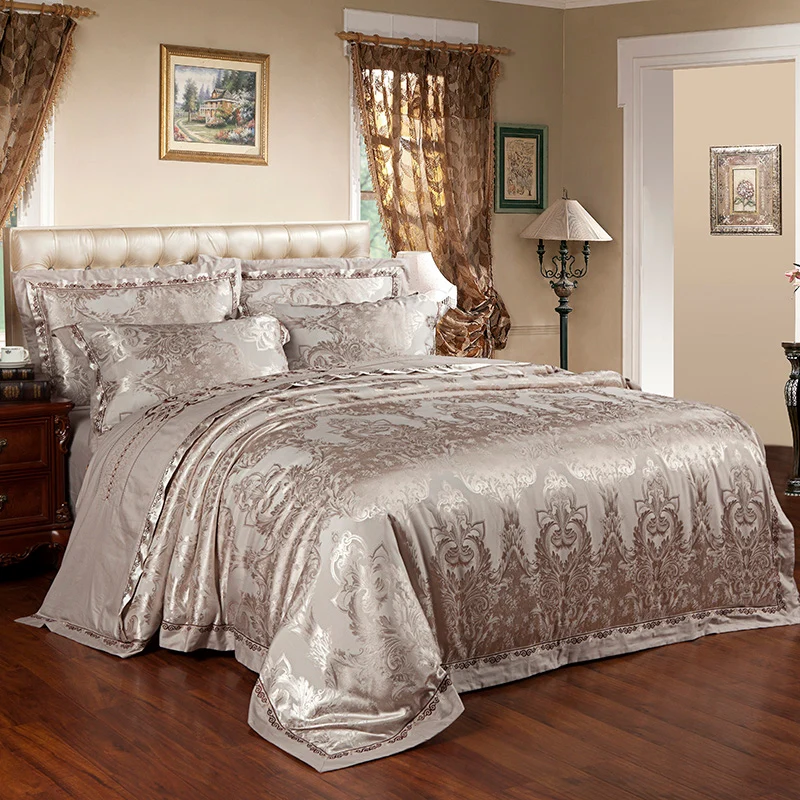 

2018 Dark Golden Phoenix Flowers Bed in Bag Silk Cotton Blend Duvet Cover Set Jacquard Queen King Bedlinens Sheet Pillowcases