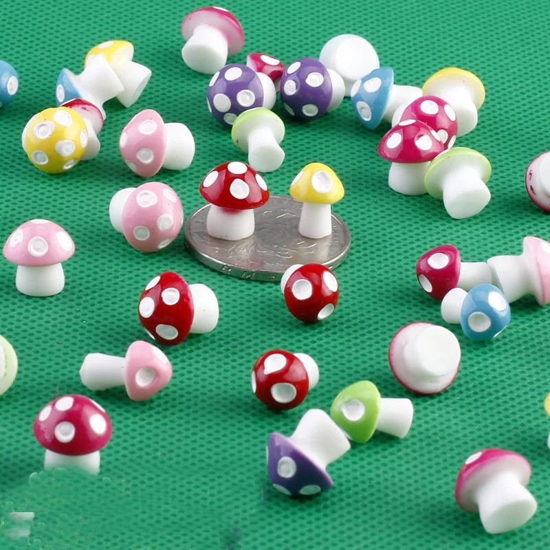 

20PCS Mushrooms Terrarium Figurines Fairy Garden Miniatures Party Garden Mini Mushroom Garden Ornament Resin Crafts Decorations