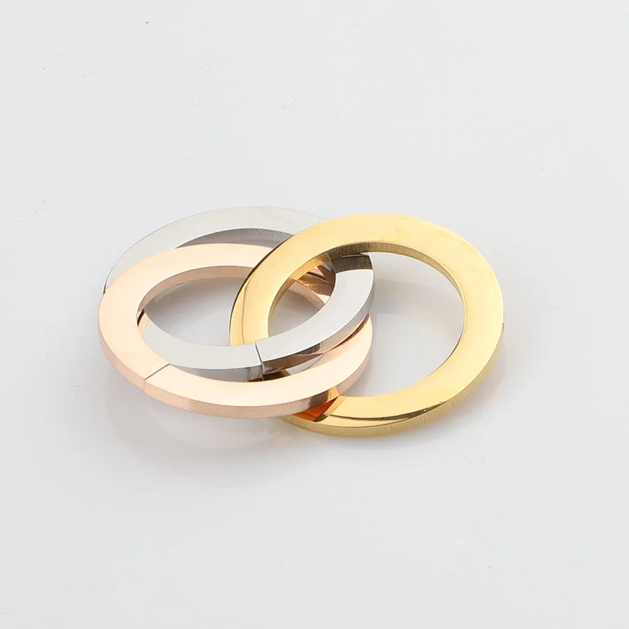 

Silver/Gold/Rose Gold Stainless Steel Three Ring Charm Pendant 30mm Three Circles Tricolor Charm Mirror Polished Wholesale 10pcs