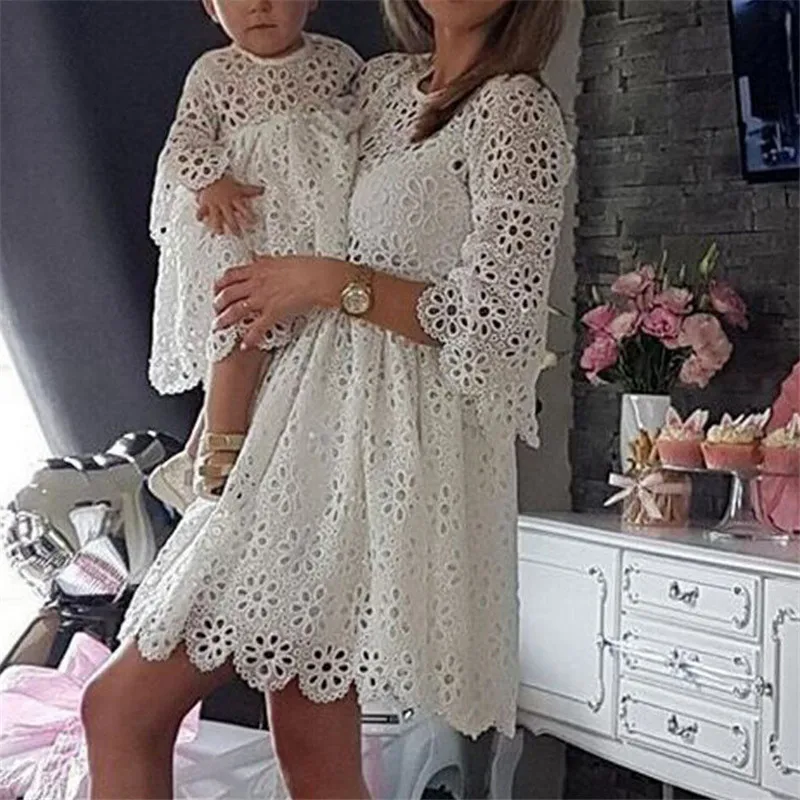 Платья для мамы и дочки одинаковые комплекты семьи летнее осеннее кружевное