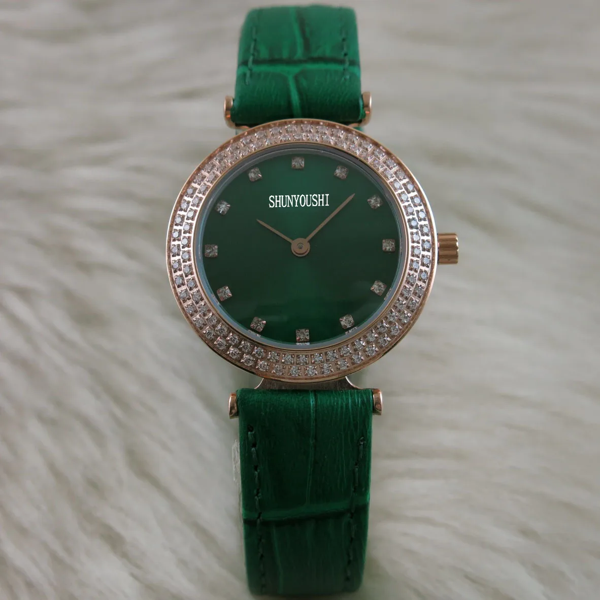 WG06506 женские часы лучший бренд для подиума роскошные европейские дизайнерские кварцевые наручные часы