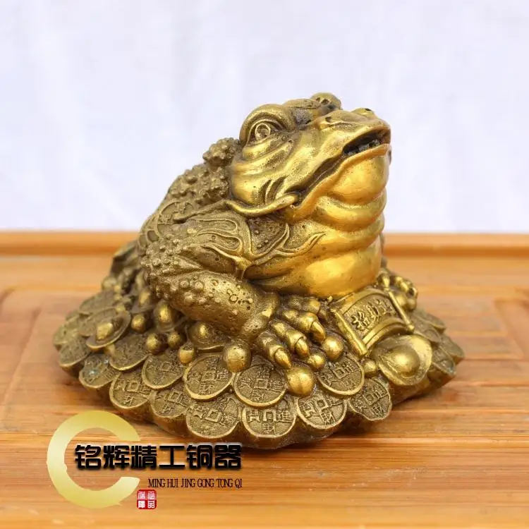 

Three gold toad lucky feng shui ornaments light copper bronze s office opened the houseroom Art Statue