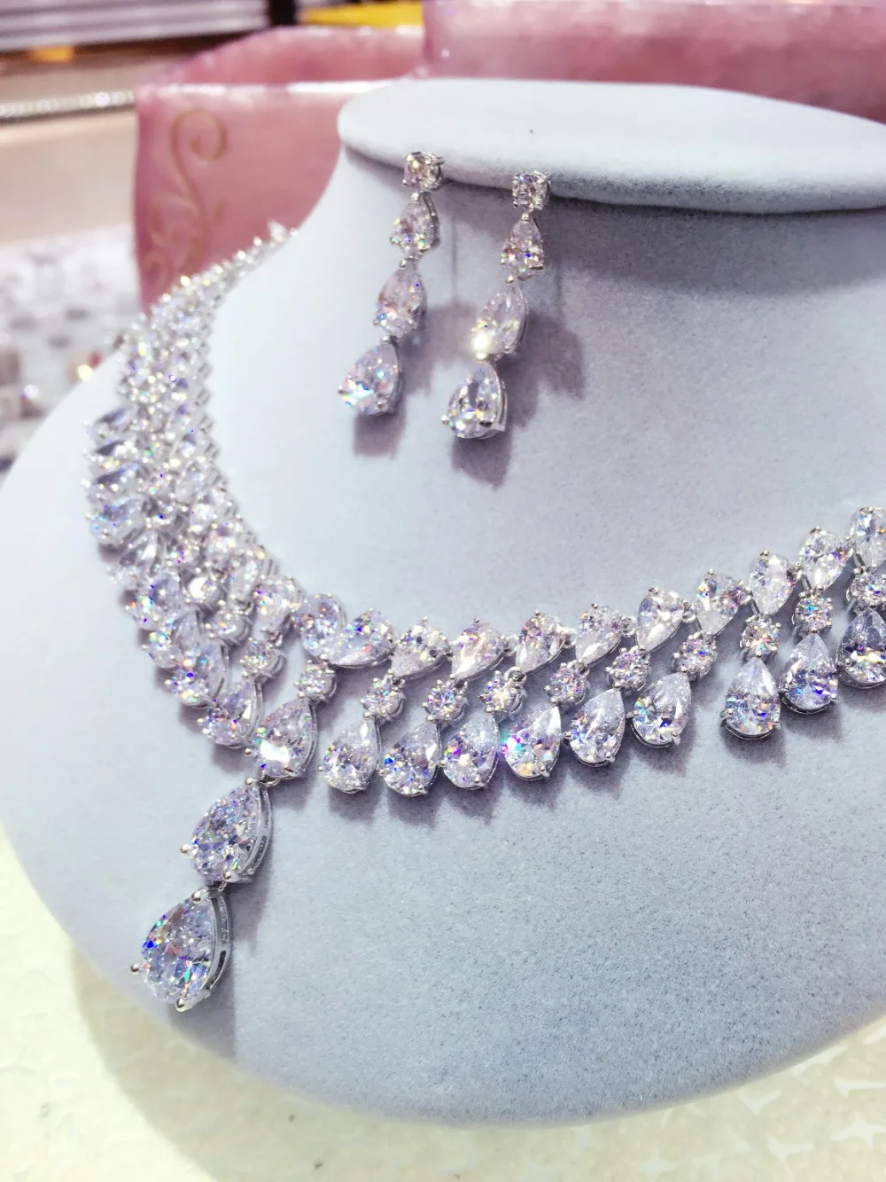 Новейший роскошный блестящий кубический циркон серьги ожерелье вечерние Ювелирные наборы Свадебные для женщин N-230