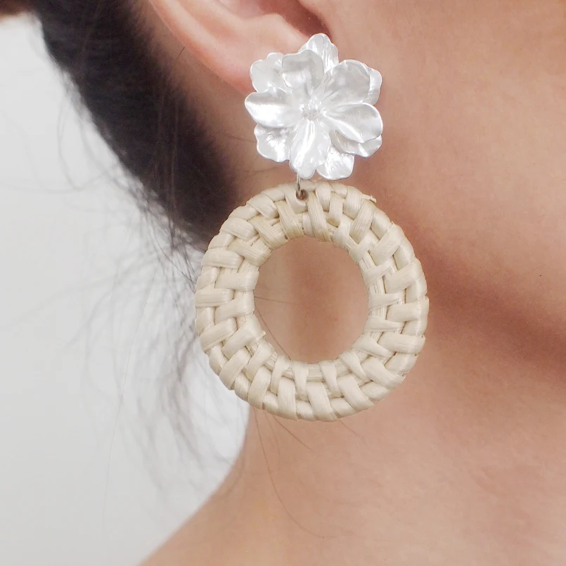 MANILAI Handmade Wooden Straw Weave Earrings Fashion Rattan Weaving Flower Circle Big Earrings Women Jewelry Purple White Color
