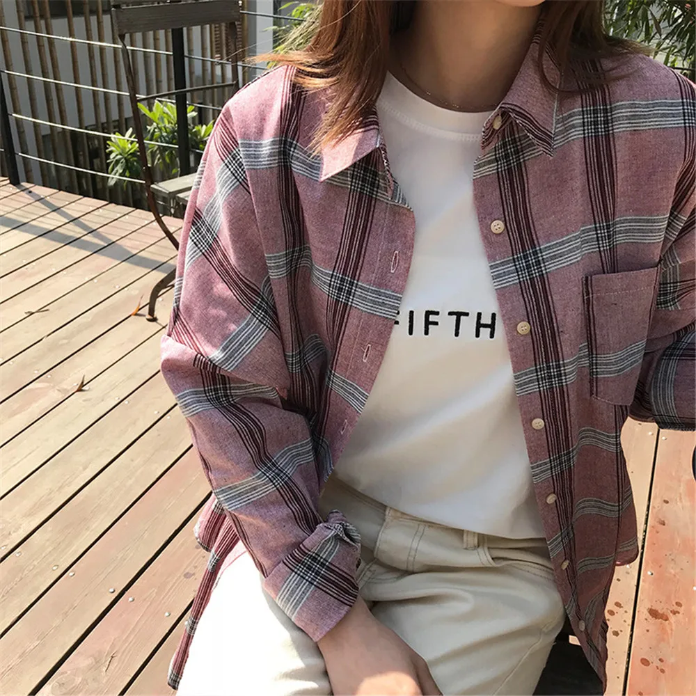 Big Loose women plaid blouses shirts 2018 Women Office Air Conditioner Blouse Shirt Female Outerwear Casual Pocket Shirts (28)