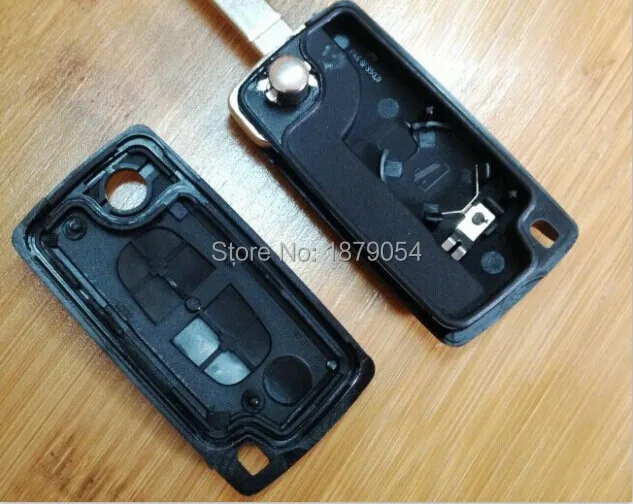 Peugeot 307 Remote Key Shell 2 Buttons HU83 Blade With Groove with battery clamp (1).jpg