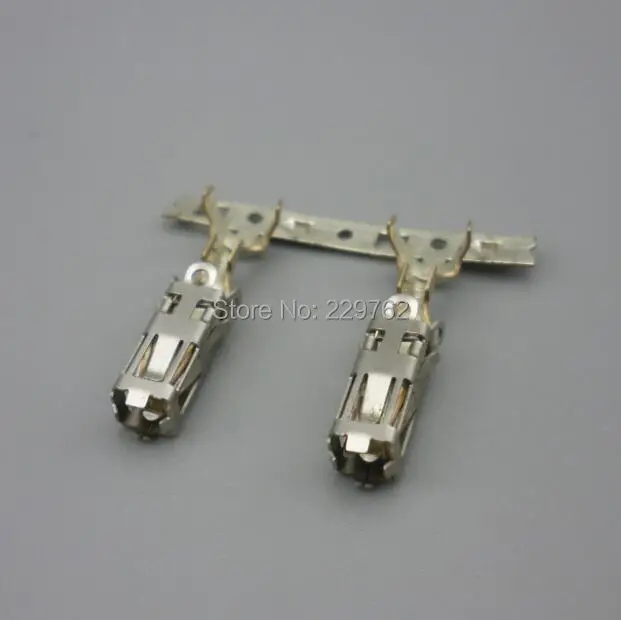 Shhworldsea 30PCS 7814125-1 Female Crimp terminal plug for