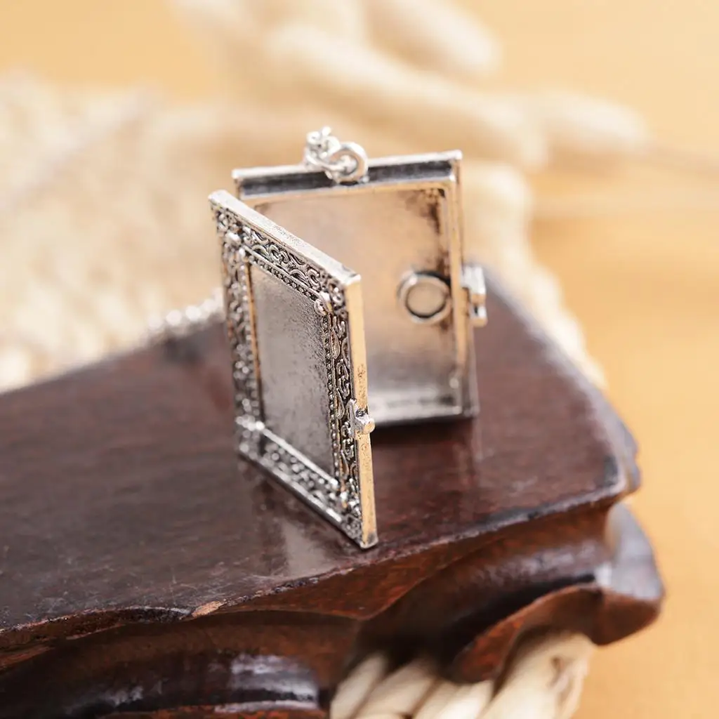 Retro Gothic Openable Square Pendant Photo Frame Box Locket Necklace Jewelry