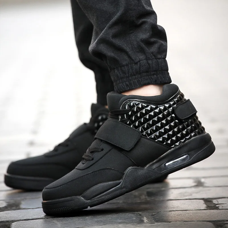 

2019 Brand Fashion Man Casual Shoes Breathable & Light Man Slip on Footwear Men Outdoor Sneakers Men Espadrilles Chaussure Homme